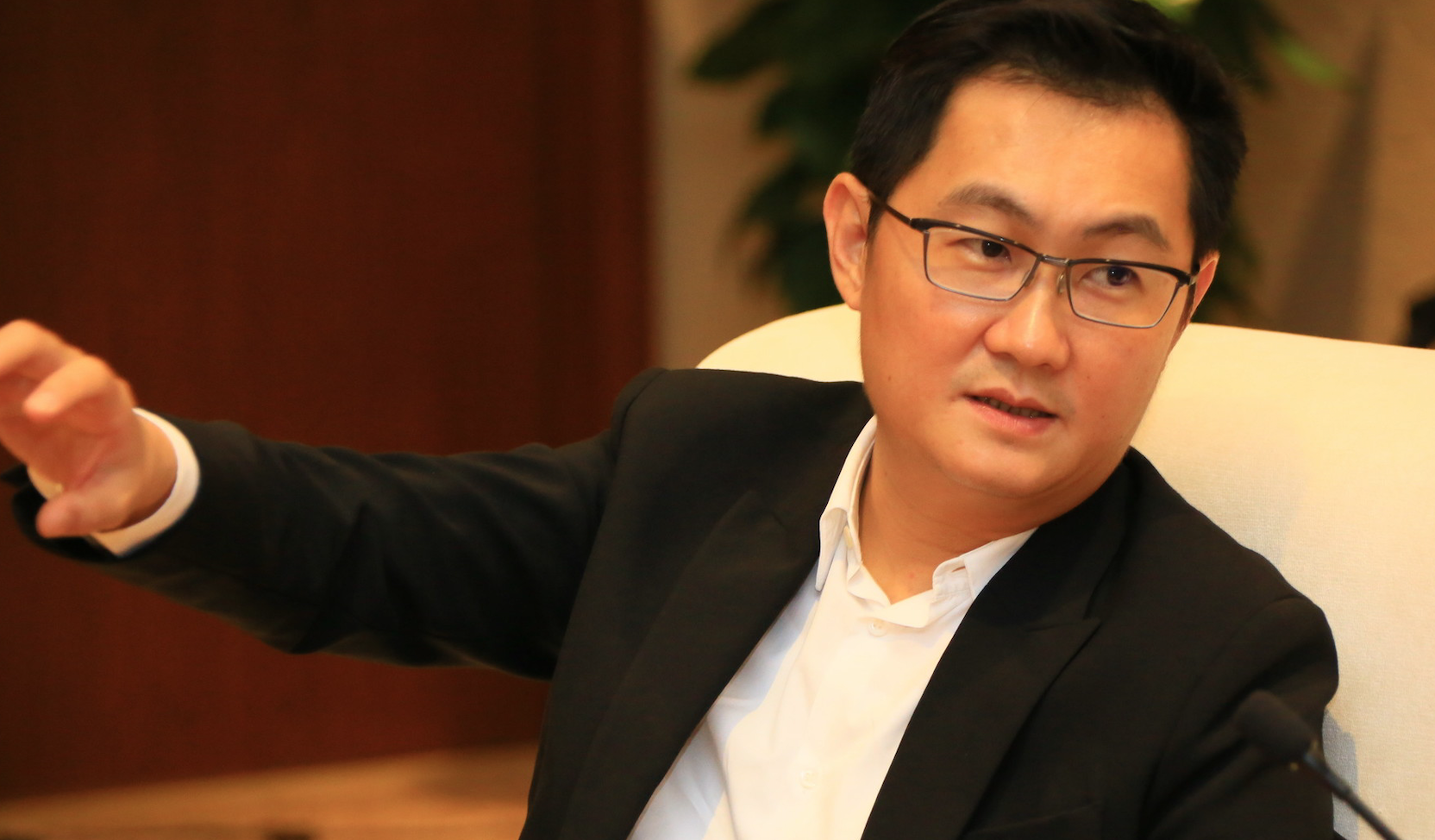 马化腾：腾讯拿出10个亿，每年选拔50位青年科学家支持基础科学研究