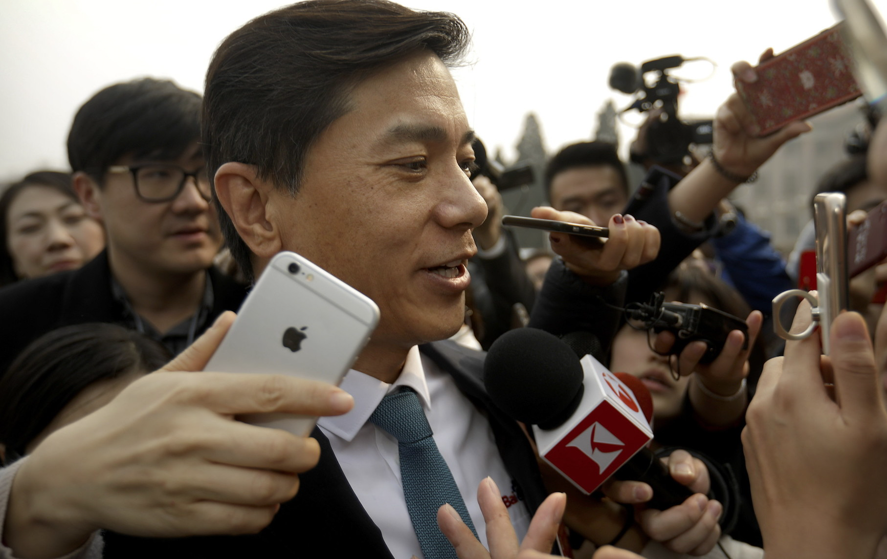 李彦宏：无人驾驶是大趋势，所有车企都要参与进来！