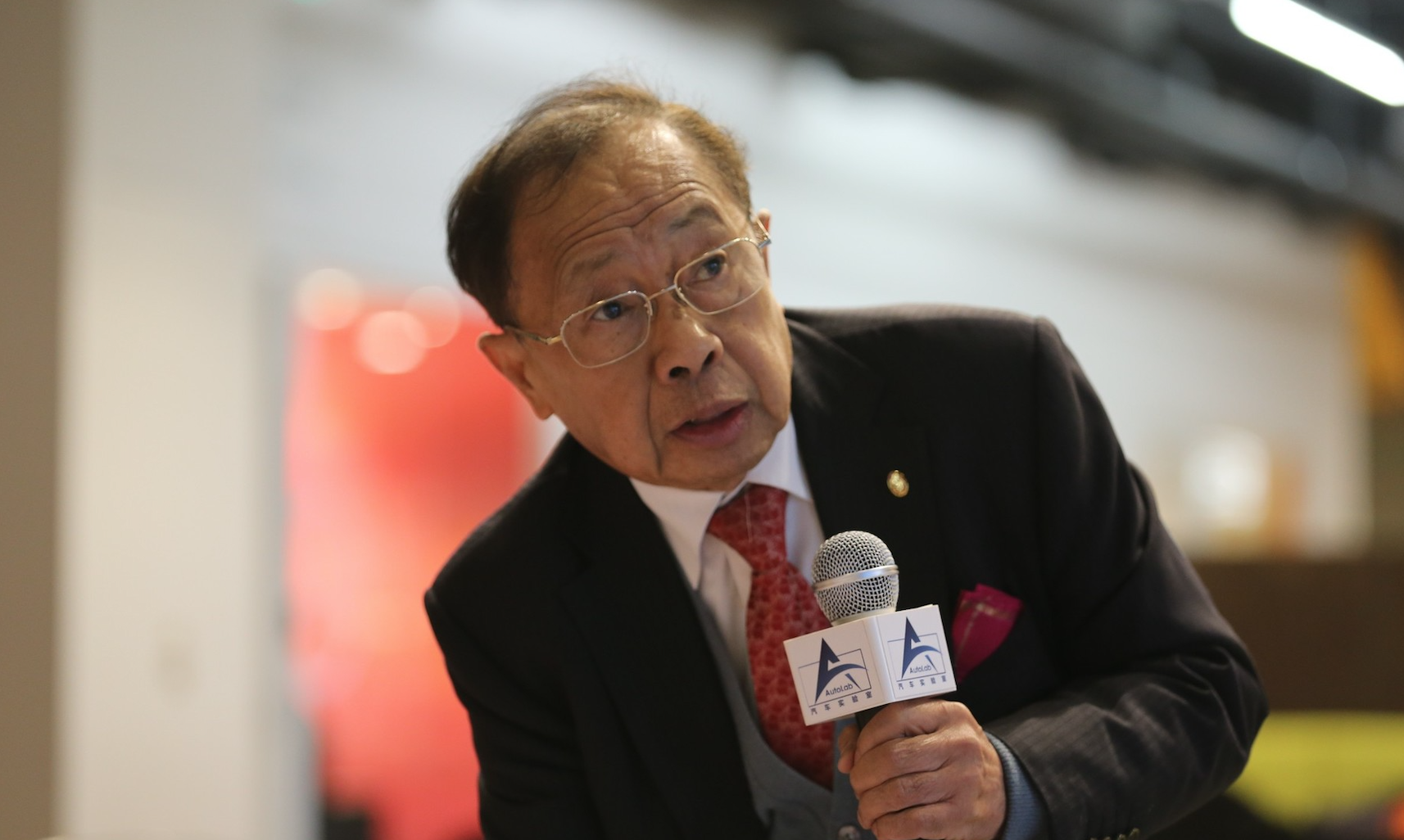 陈清泉：即使没有补贴，十年后人们也会主动买新能源车