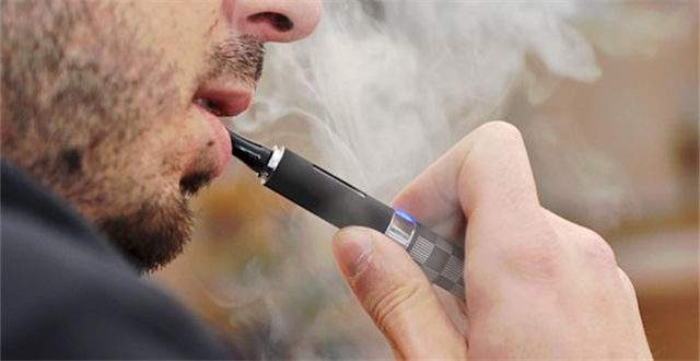风口还是泡沫？华强北各式柜台纷纷转售电子烟！
