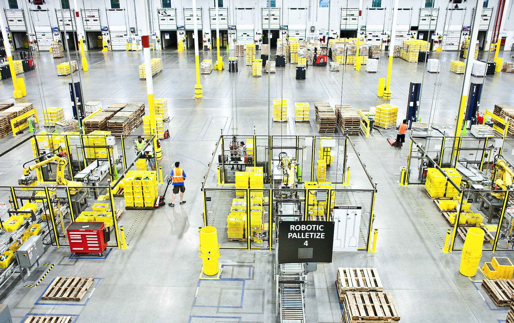 能否留在亚马逊贝索斯身边当兄弟　AI说了算