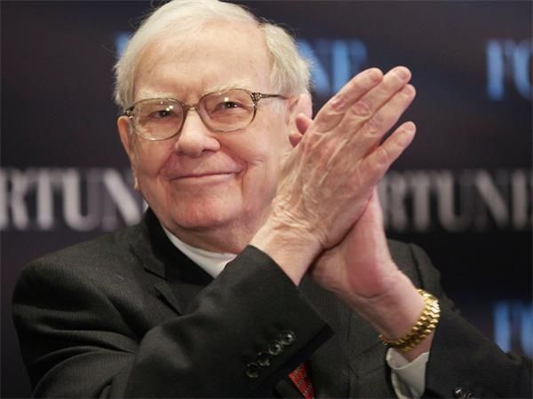 88岁股神巴菲特每天喝五罐可乐：垃圾食品让我心情愉悦
