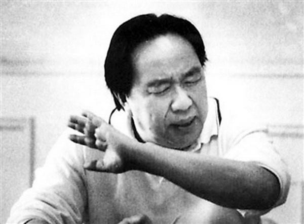 77岁牟其中：我还可以再干20年　我从不后悔