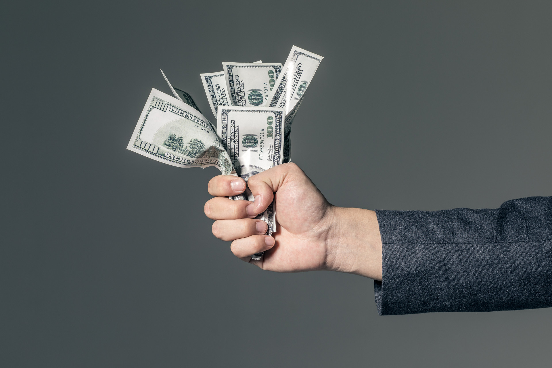 达里奥、巴菲特、林奇投资策略大比拼，哪个更适合你？