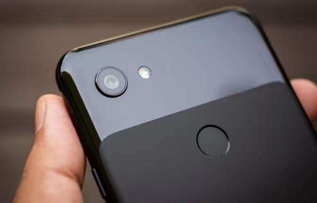 全新的Google　Pixel　3a　系列双机发布，售价为399美元起！