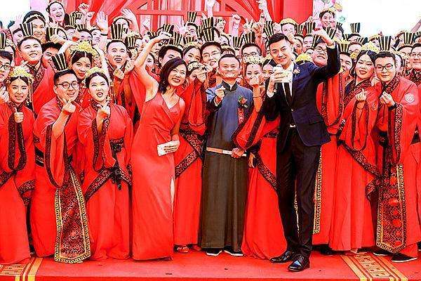 马云：阿里人工作上996的精神　生活要669