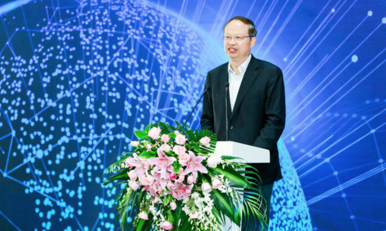 中国移动原董事长：非常看好折叠屏手机　这是未来的方向！