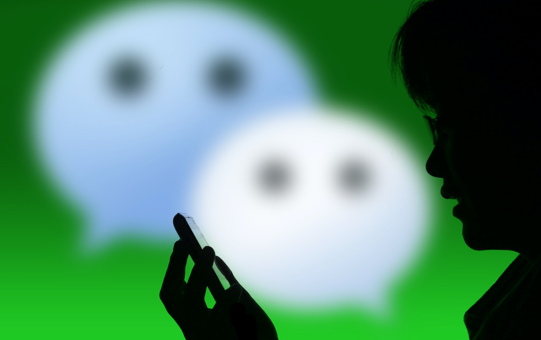 朋友圈晒英语打卡违规多款热门APP被点名　腾讯：只是常规打击