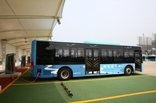 领跑美国？2018年全球42.5万辆电动公交车　42.1万辆在中国