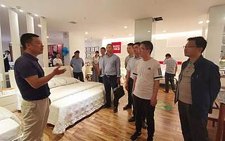 安康市青年创业协会组织装饰建材专委会会员赴旬阳开展业务交流活动