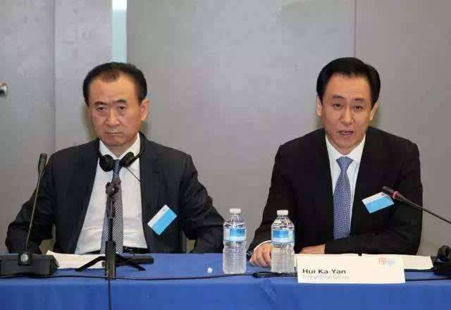 王健林许家印带半个中超打卡皇马