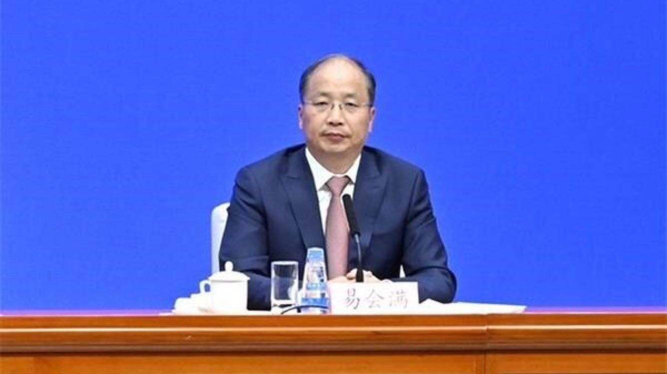 易会满：资本市场韧性增强　抗风险能力提高