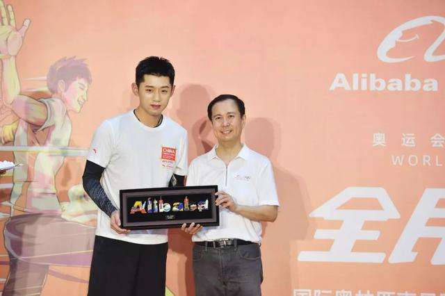 张继科张勇跨界乒乓大战，谁赢了？