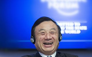 川普打电话来接不接？任正非：我们不一样