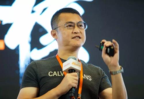 干嘉伟：整天开会的高管没多大价值