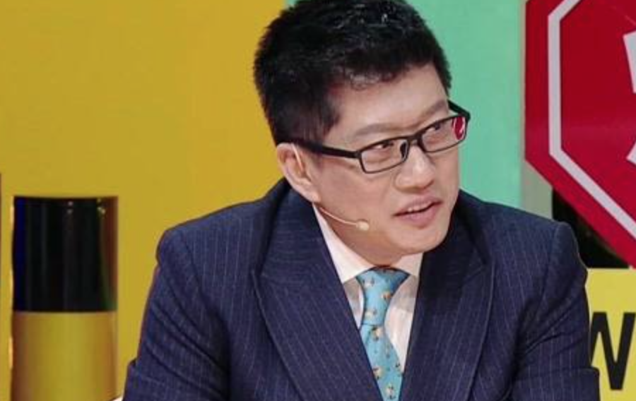 薛兆丰：跟人相处越久越相信机器人