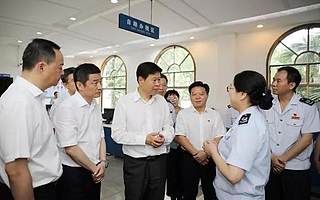 国家税务总局领导深入基层调研，确保减税降费落地生根