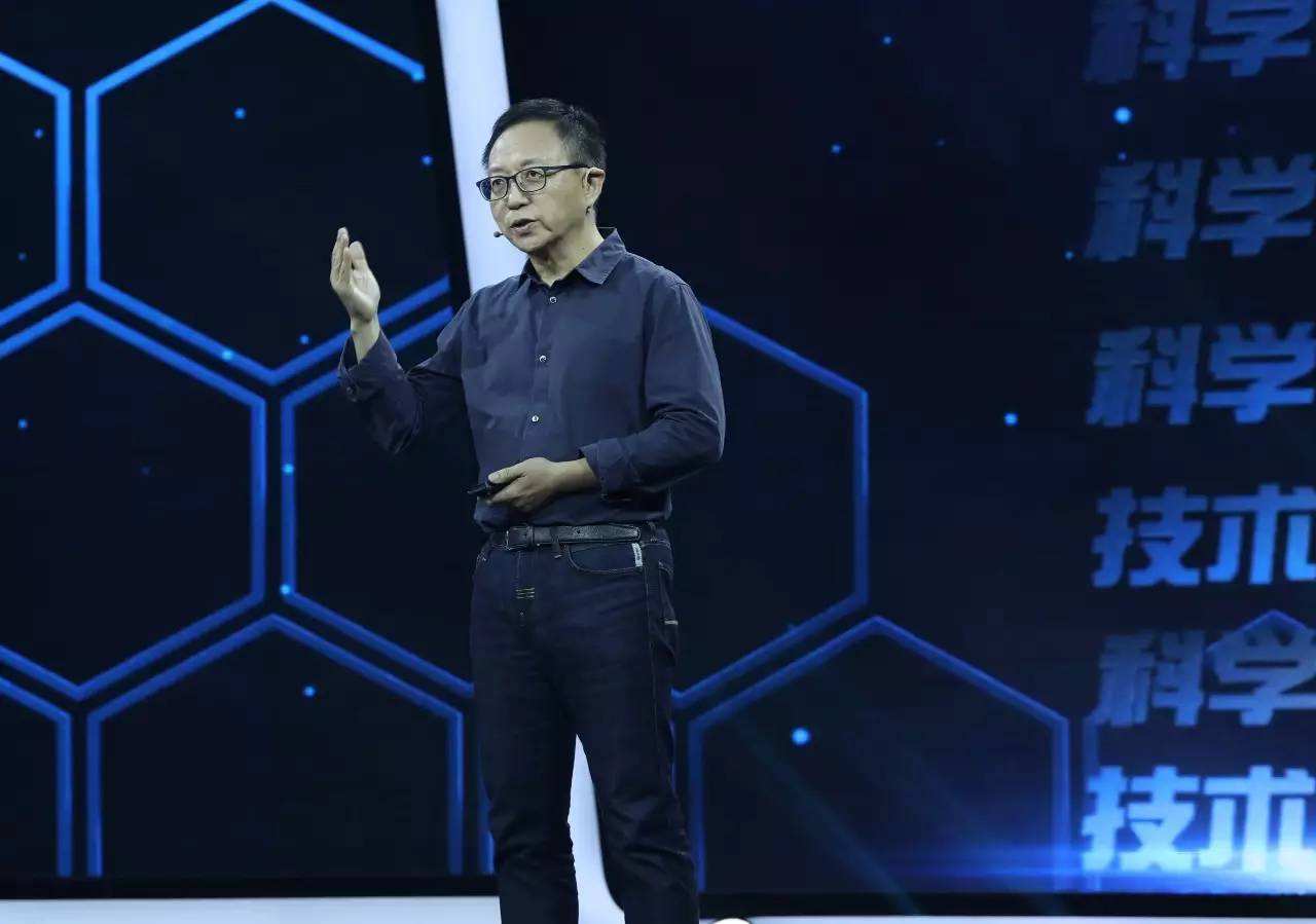 清华教授鲁白：手机是人脑功能延伸