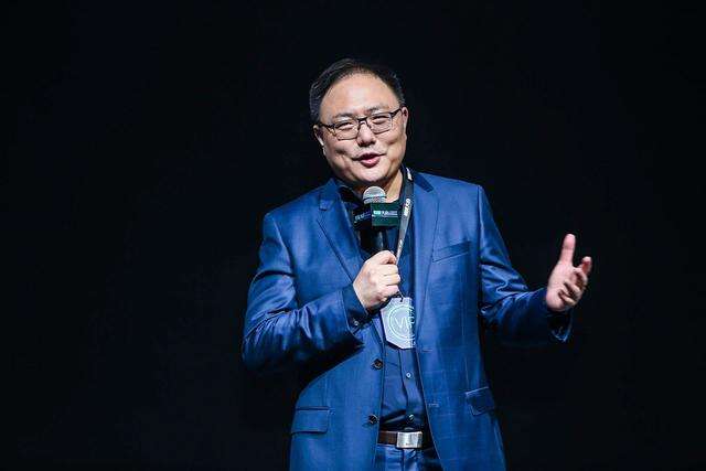 2015年罗振宇谈暴风乐视：新物种