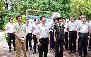 杭州市党政代表团赴上海学习考察 李强应勇会见周江勇一行