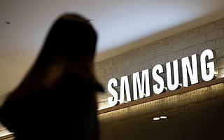 三星电子二季度净利润同比下降53%，存储芯片价格疲软 | 看财报