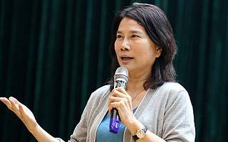 【虎嗅早報】董明珠：格力100%不會爆雷；第一臺5G手機買主誕生