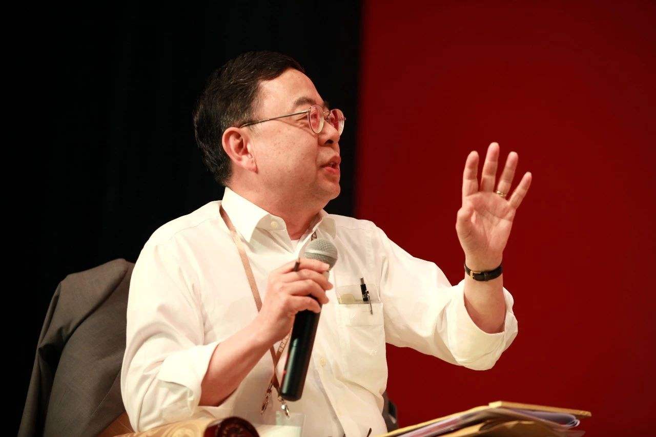 陈启宗批地产商借贷过多最好一些大企业破产　就回归理性了