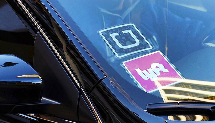 Uber和Lyft承认可能加剧城市拥堵