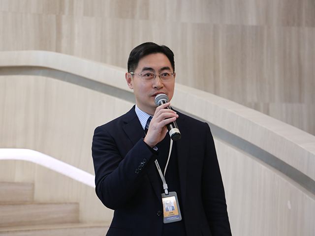 冯辉明谈房价：基本上不会大跌，将维持箱体运行