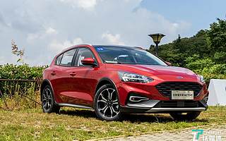 支持免唤醒语音操作，福特福克斯Active试驾