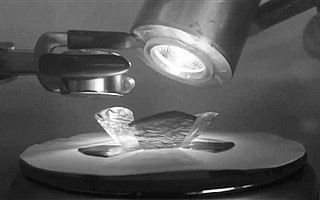 可遥控变形机器人刚柔并济