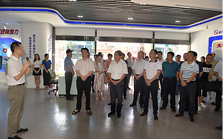 市人大常委会副主任、市总工会党组书记、主席李福如在高新区调研