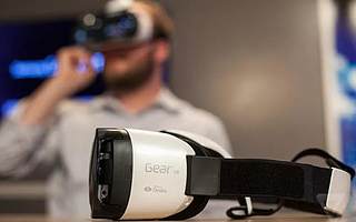 三星5G手機(jī)來(lái)了 GearVR卻沒(méi)了