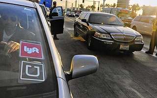 Uber和Lyft终于发现，他们让交通更拥堵