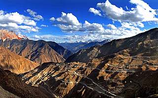 车企搞旅游是什么路数？