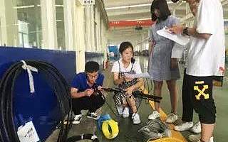 从档口到生产线：每天4000多场，工厂加入直播大军