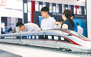 新技术助跑，中国高铁“一骑绝尘”