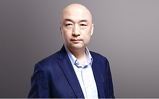 他要为老年教育赋能打造“家门口的老年大学” 已覆盖50个国家地区 累计付费用户50000名