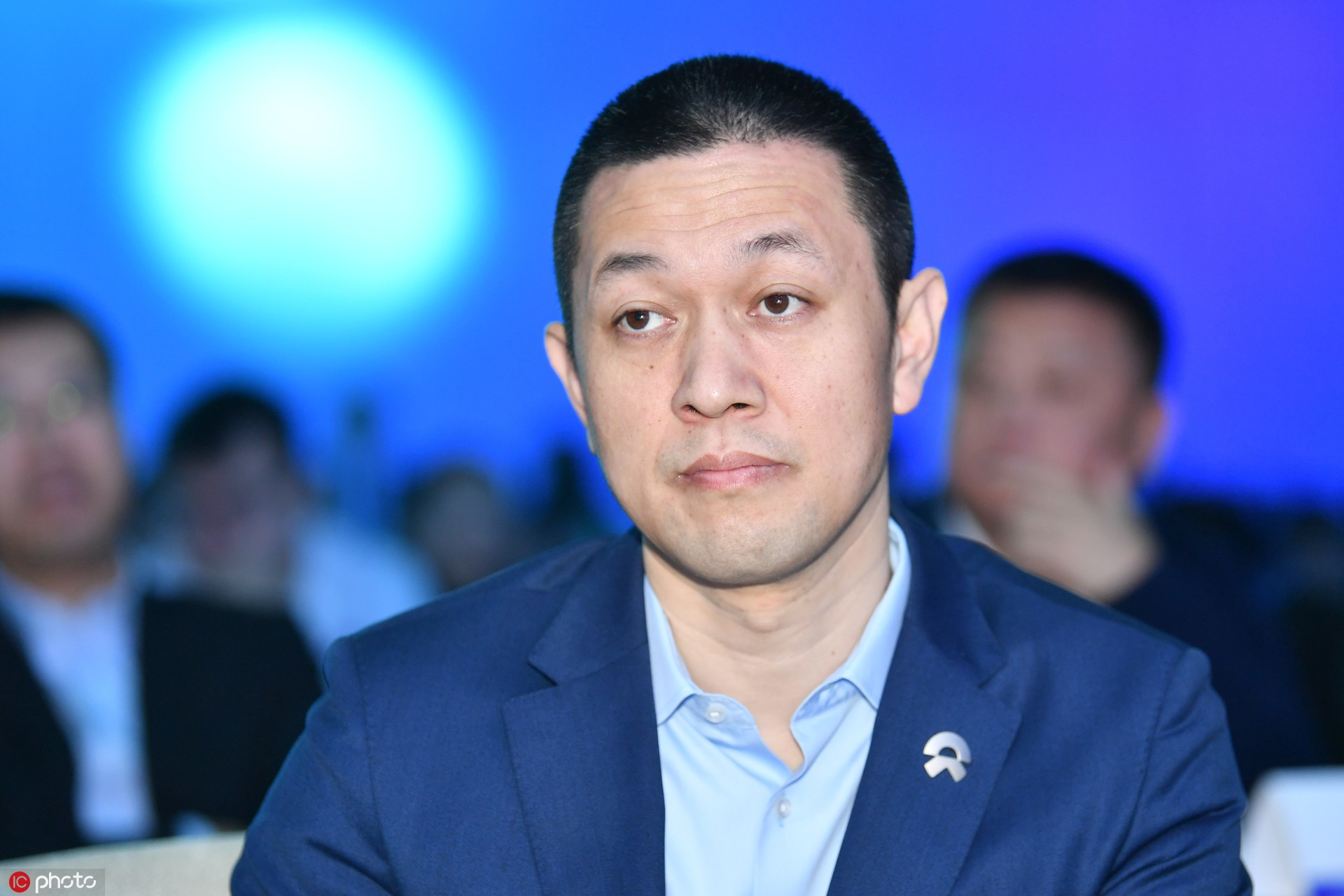 李斌回应蔚来汽车裁员传闻:减员为了优化,更快地提升运营效果