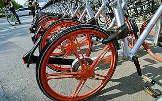 变色的共享单车，变味的巨头游戏