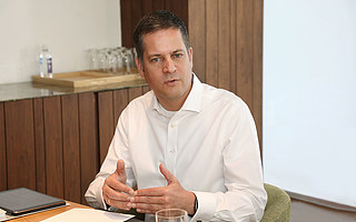 拥抱变革，引领未来——解密戴姆勒IT部门新时代发展路径