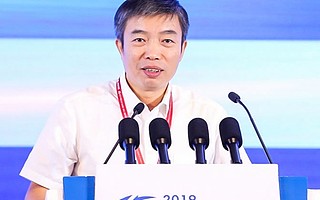 工信部罗俊杰：新能源汽车发展需转换发展动力