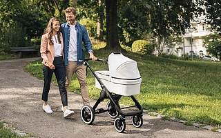 博世展示e-stroller智能嬰兒車動力輔助系統