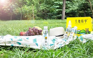 天猫发布《水品类消费趋势白皮书》，爱喝这种水的人是你吗？