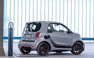 smart发布新款电动车 续航可达159km