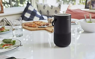 Bose發(fā)布新款便攜式家用音箱 支持Google智能助理