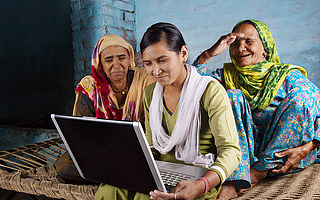 为何电商巨头偏爱印度