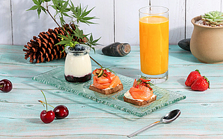 小鹿茶单飞，一场圈地下沉的“成人礼”