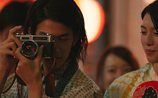 周杰倫最新MV：想讓男友不哭 記得送他哈蘇相機