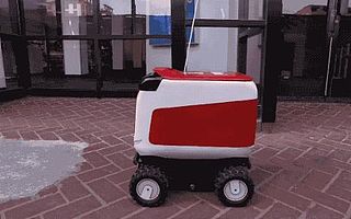 美網紅送餐無人車用人冒充AI：在南美雇人遠程操控